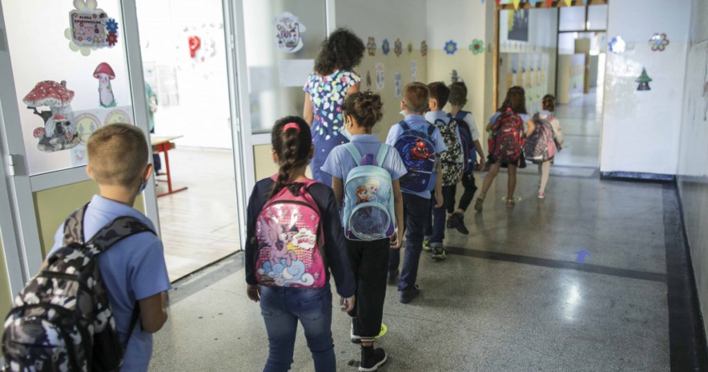 ANUNȚUL AUTORITĂȚILOR CU PRIVIRE LA REDESCHIDEREA ȘCOLILOR. Când ar putea fi reluate cursurile, de ce depinde totul