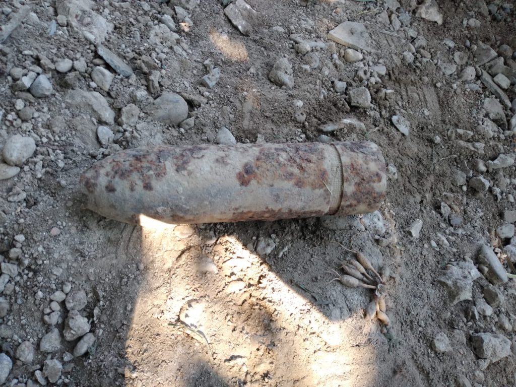 SURPRIZĂ DE PROPORȚII PENTRU MUNCITORII CARE SĂPAU UN ȘANȚ! Lucrările, întrerupte de urgență. Ce au găsit în pământ