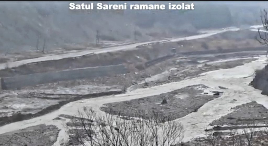 PRIMUL TEST AL NOILOR PRIMARI! Ce soluții au pentru drumurile din Lopătari și Beceni, distruse de ploi