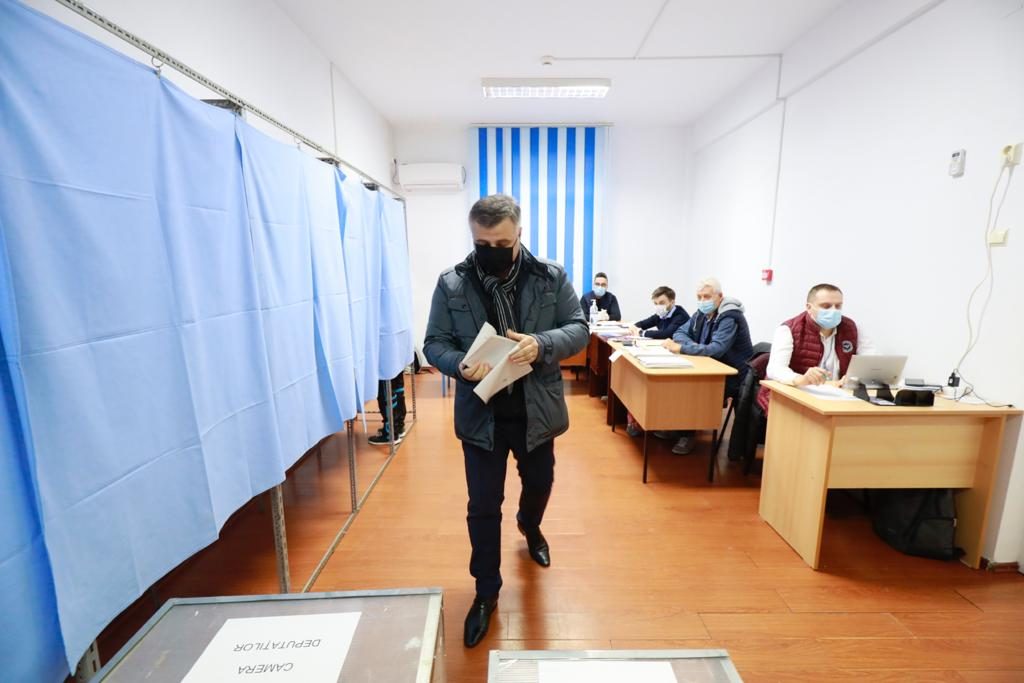 SEMNAL DE ALARMĂ LANSAT DE VLAD PUFU, CANDIDAT PNL LA SENAT: ”Nu mai putem supraviețui ca societate după o hartă desenată în  anii ’60” (VIDEO)