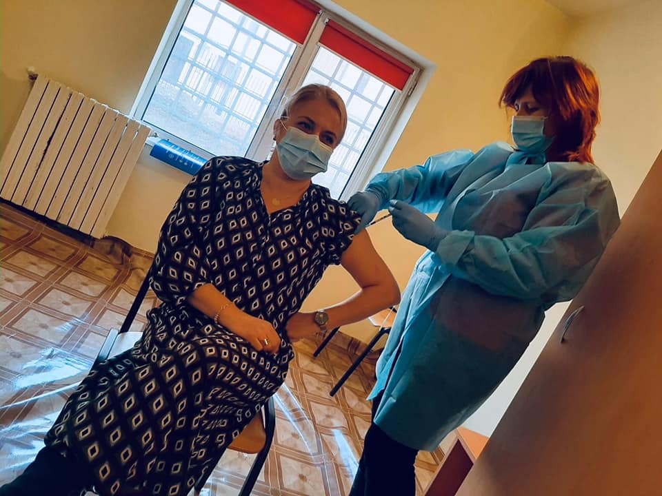 ȘEFA DE LA CASA ALBĂ S-A VACCINAT ANTI-COVID. Ce mesaj are pentru cei care nu au reușit să se programeze la vaccin (VIDEO)