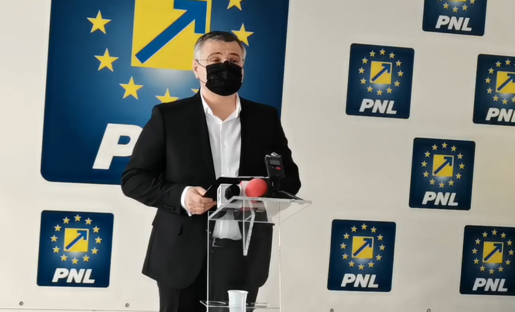 SENATORUL PNL, VLAD PUFU: “Cer public Instituției Prefectului să avizeze negativ hotărârea de majorare a impozitelor și taxelor persoanelor fizice, și să solicite revocarea acesteia”