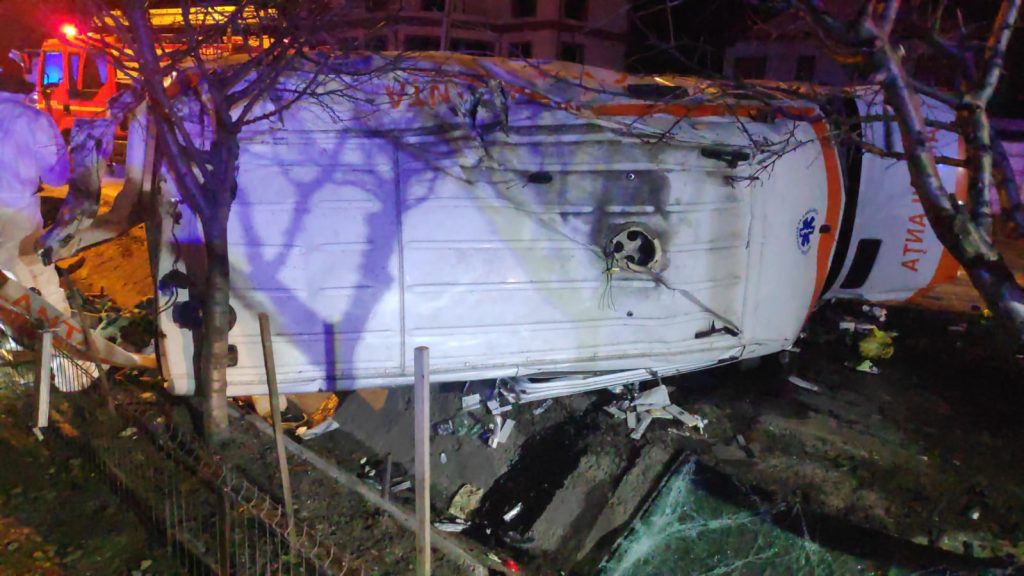 DOCTORIȚA MARIANA PRUTEANU, RĂNITĂ ÎN ACCIDENTUL DE LA MĂRĂȘEȘTI, A FOST TRANSFERATĂ LA BUCUREȘTI. Are multiple traumatisme, inclusiv la coloană