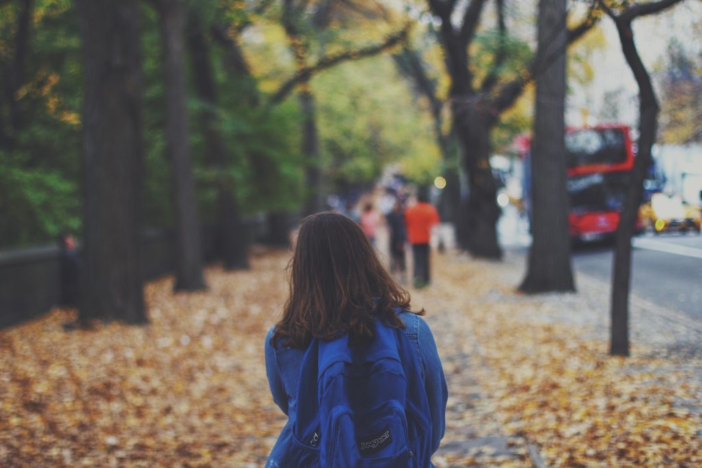AM ÎNȚELES CĂ N-AM ÎNȚELES! Copil cu simptome de răceală, trimis la școală de familie