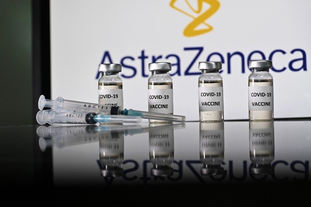 ÎNCEPE VACCINAREA ANTI-COVID CU SERUL DE LA ASTRAZENECA. 176 de buzoieni, programați din prima zi