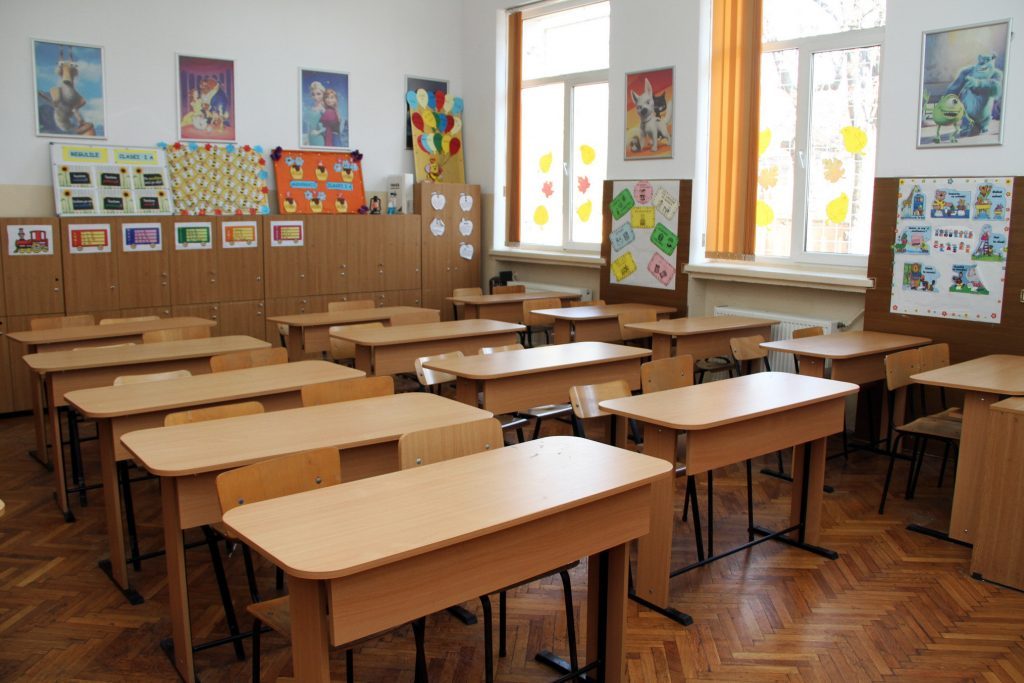 Urmează o săptămână mai scurtă de școală. Toți elevii vor scăpa de cursuri timp de o zi