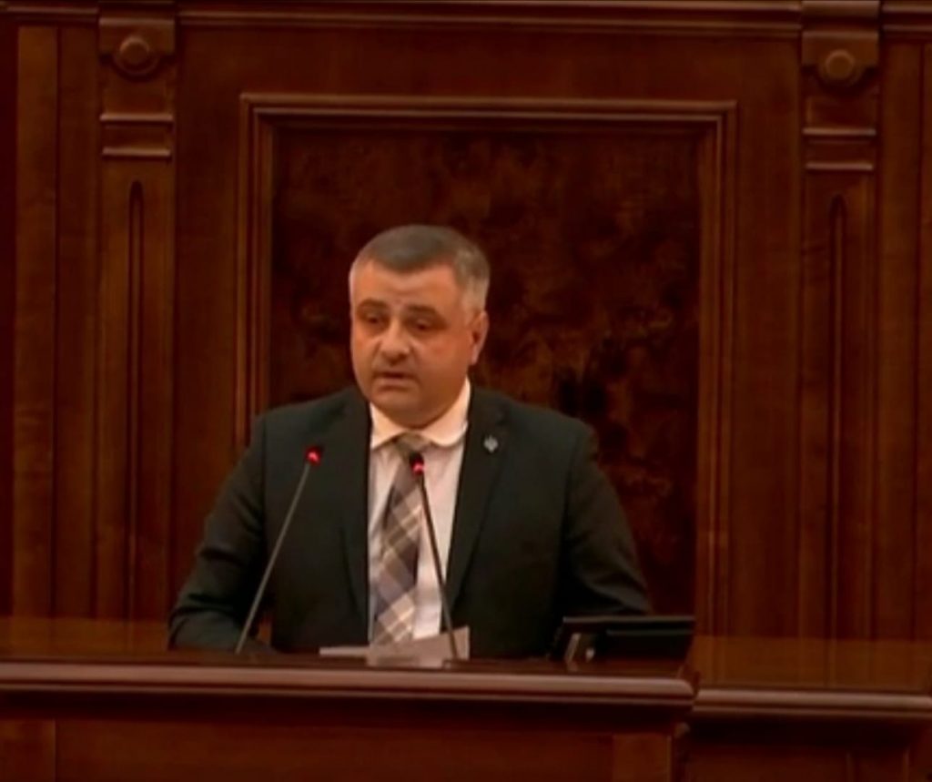 SENATORUL PNL VLAD PUFU: ”Trebuie să știm  calendarul implementării proiectului  național Banca de Gene. I-am solicitat ministrului Agriculturii un răspuns scris”