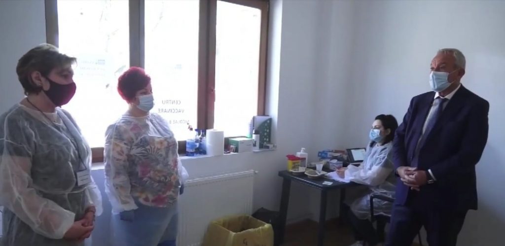 PRIMARUL TOMA: ”Am fost să mă vaccinez anti-COVID a treia oară”. Ce s-a întâmplat (VIDEO)