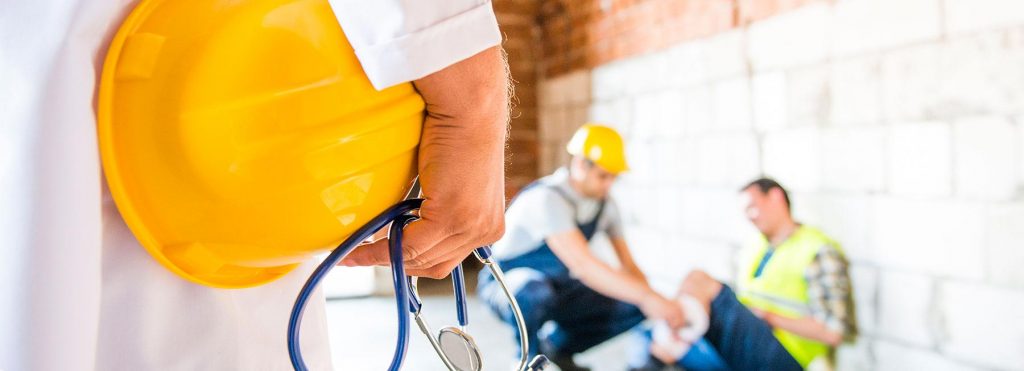 TREI BUZOIENI AU MURIT LA SERVICIU ȘI UNUL A DOBÂNDIT O BOALĂ CRONICĂ! Care sunt cele mai riscante domenii de activitate
