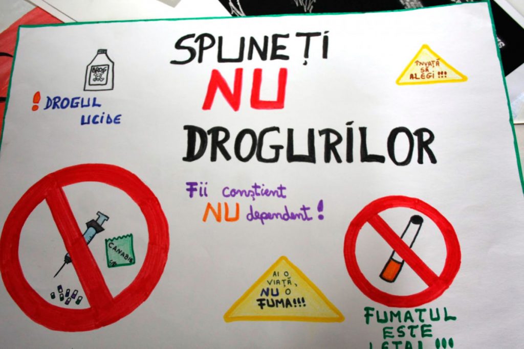 Drogurile în școlile din Buzău: o criză despre care nimeni nu vorbește