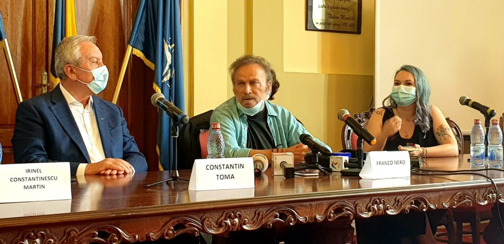 ”Ca să ai succes trebuie să fii mereu foarte umil și să înveți tot timpul”! Rețeta succesului, dezvăluită la Buzău de celebrul actor italian, Franco Nero