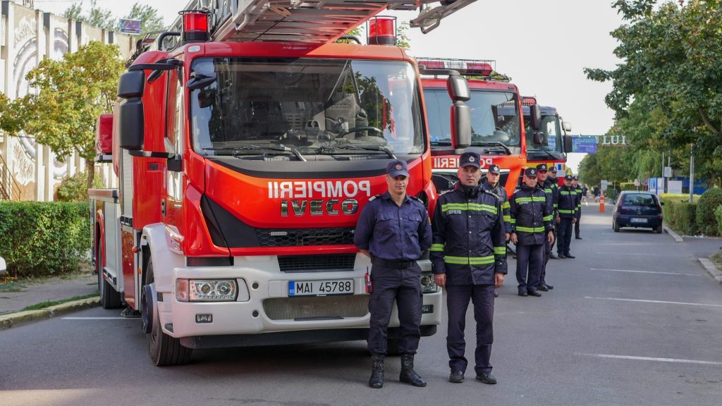 Pompieri pe bulevardul Bălcescu. Ce se întâmplă! (FOTO)