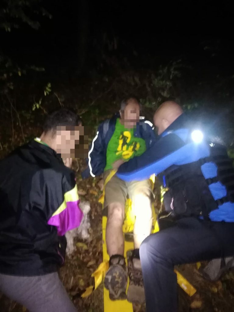 Bărbat rănit, rătăcit în pădure, salvat de jandarmii montani. Misiunea a fost una dificilă