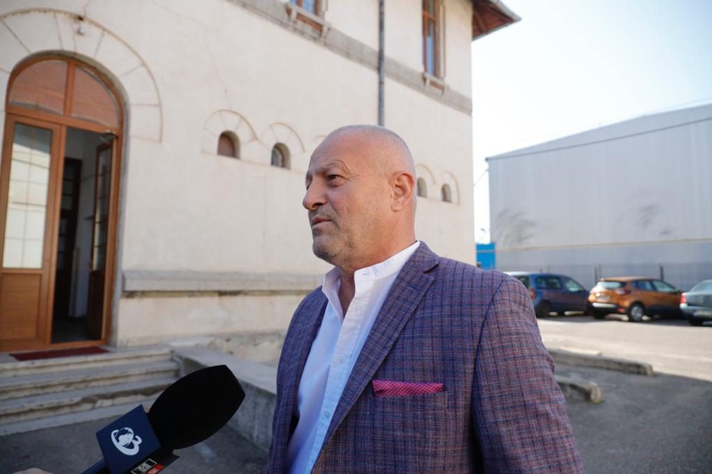 Petre Emanoil Neagu le-a făcut o surpriză colegilor de partid. A votat la referendum: ”Încă fac parte dintr-o echipă. Cel puțin așa cred eu”