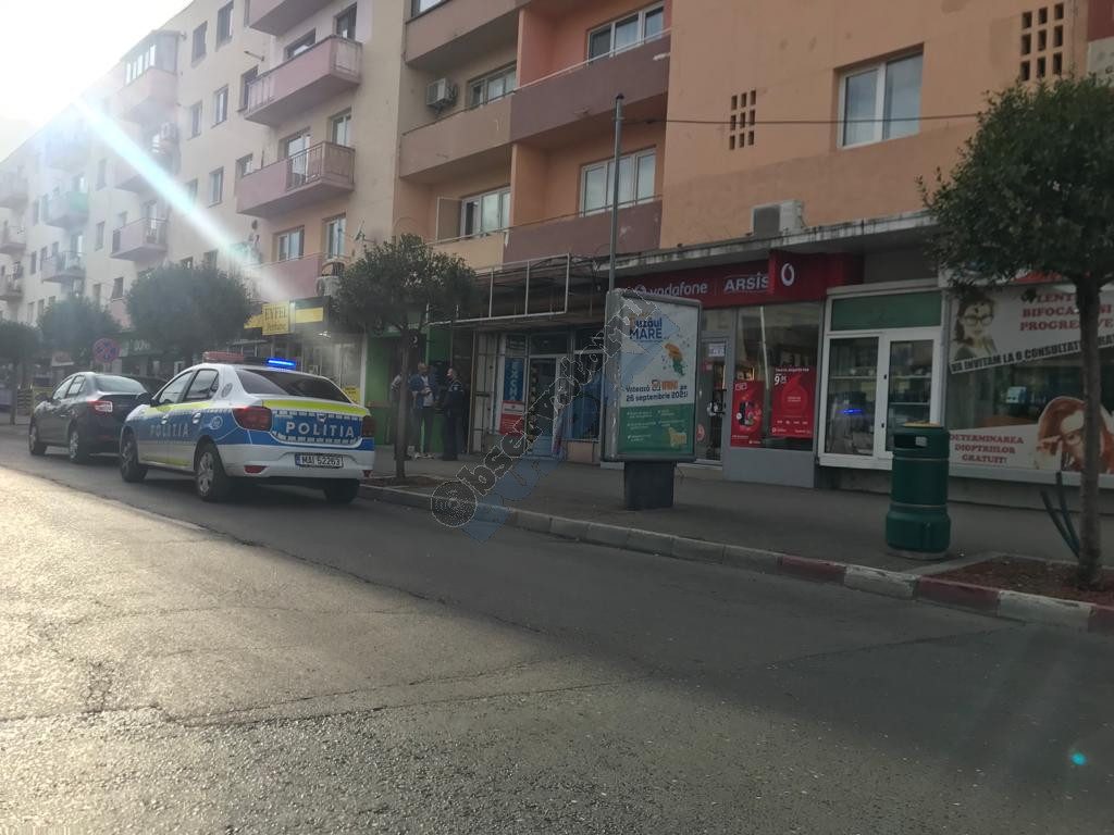 Tânăr din Mărăcineni, reținut după ce a furat zeci de grame de aur dintr-o bijuterie din centrul Buzăului