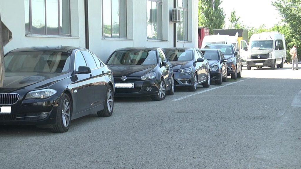 Vrei să știi dacă s-a umblat la kilometrajul mașinii? Aplicația care nu-ți ascunde nimic