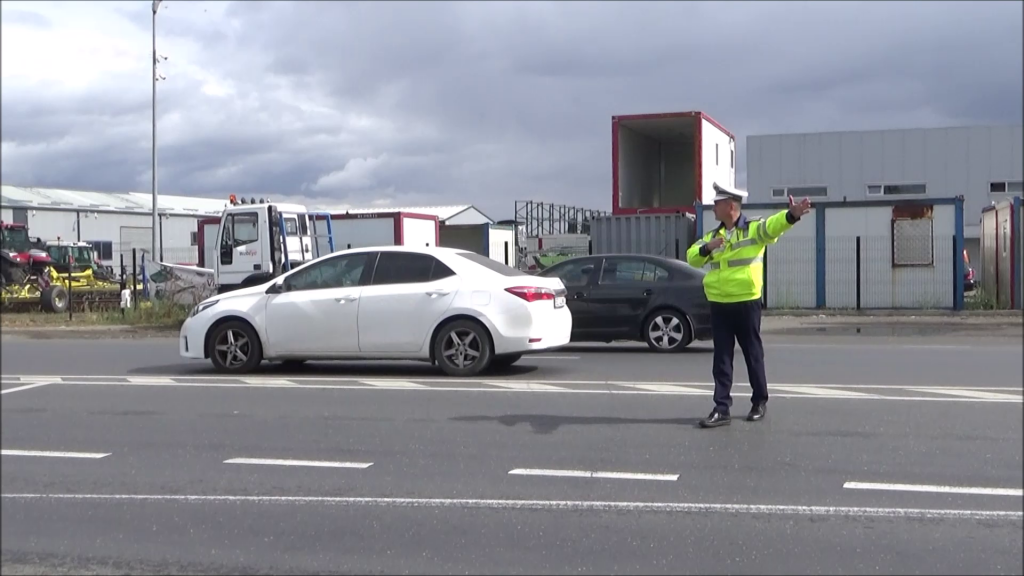 Încă o vedetă lăsată fără permis de polițiștii din Buzău