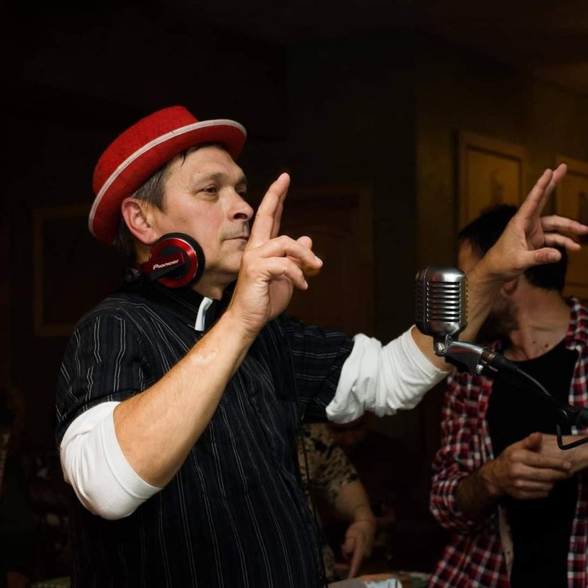 Breasla DJ-ilor e în doliu. Pinghel sau DJ Legend, răpus de cancer la 63 de ani