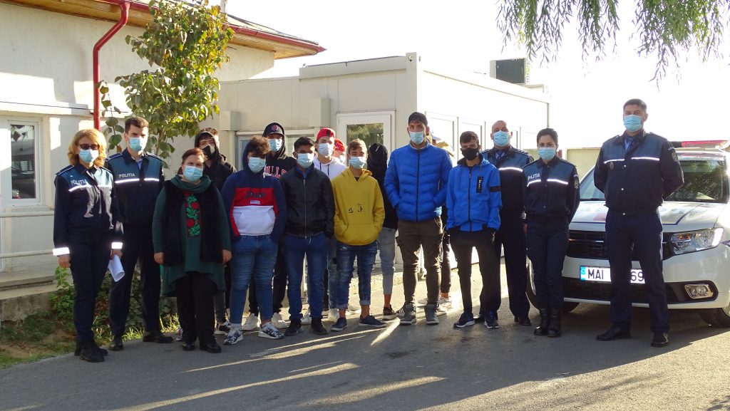 O altfel de lecție! Liceeni din Buzău, în vizită la Centrul de Detenție de la Tichilești
