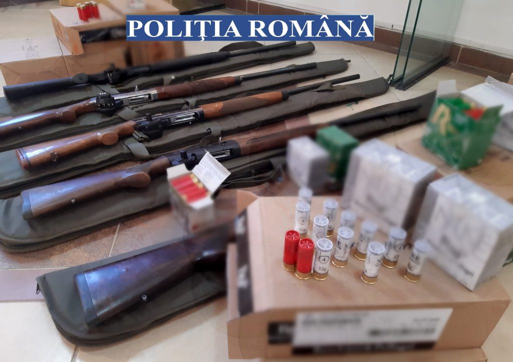 Medici, polițiști și directori de bănci, cercetați pentru braconaj. Au venit să se distreze la vânătoare, în zona Râmnicului, dar au ajuns să dea cu subsemnatul la Poliție (FOTO+VIDEO)