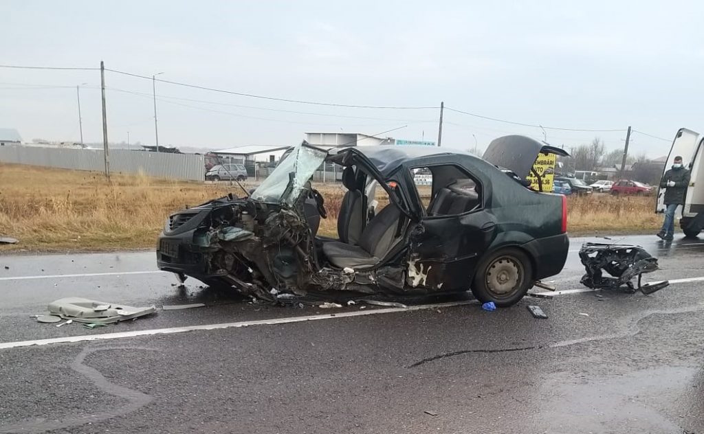 Cine sunt victimele accidentului de la Costești