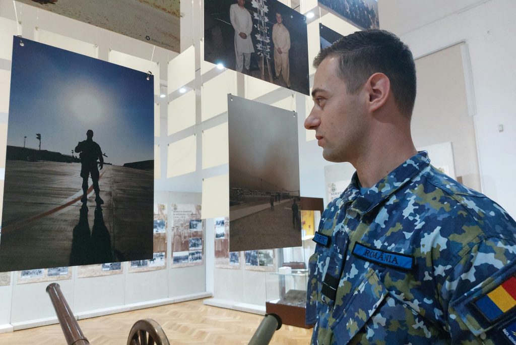 Militarul pentru care Afganistan înseamnă durere fără margini dar și bucuria de a deveni tată. Iubirea de țară însă îl face mândru de uniforma pe care o poartă