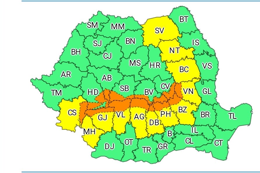 Ninge la Buzău! Meteorologii au emis două coduri de vreme rea. La munte se va depune strat consistent de zăpadă
