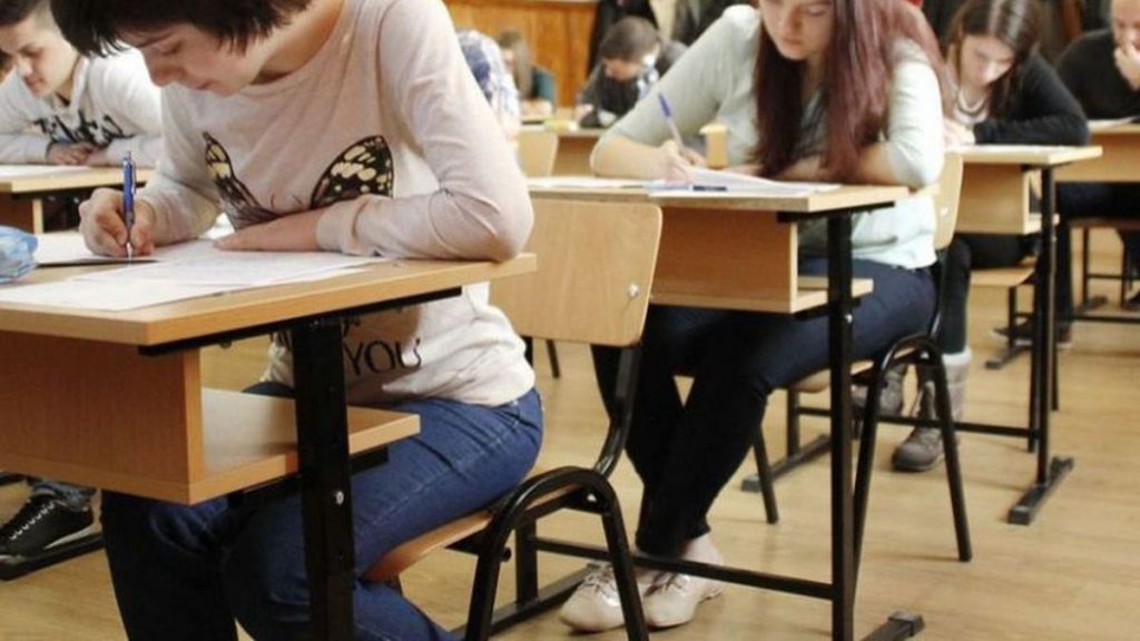 ABSENTEISM! Sute de liceeni din Buzău au lipsit de la simularea Bacalaureatului
