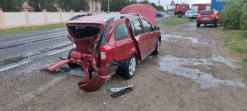 Imagini grăitoare! Cum arată mașinile implicate în accidentul soldat cu 8 victime