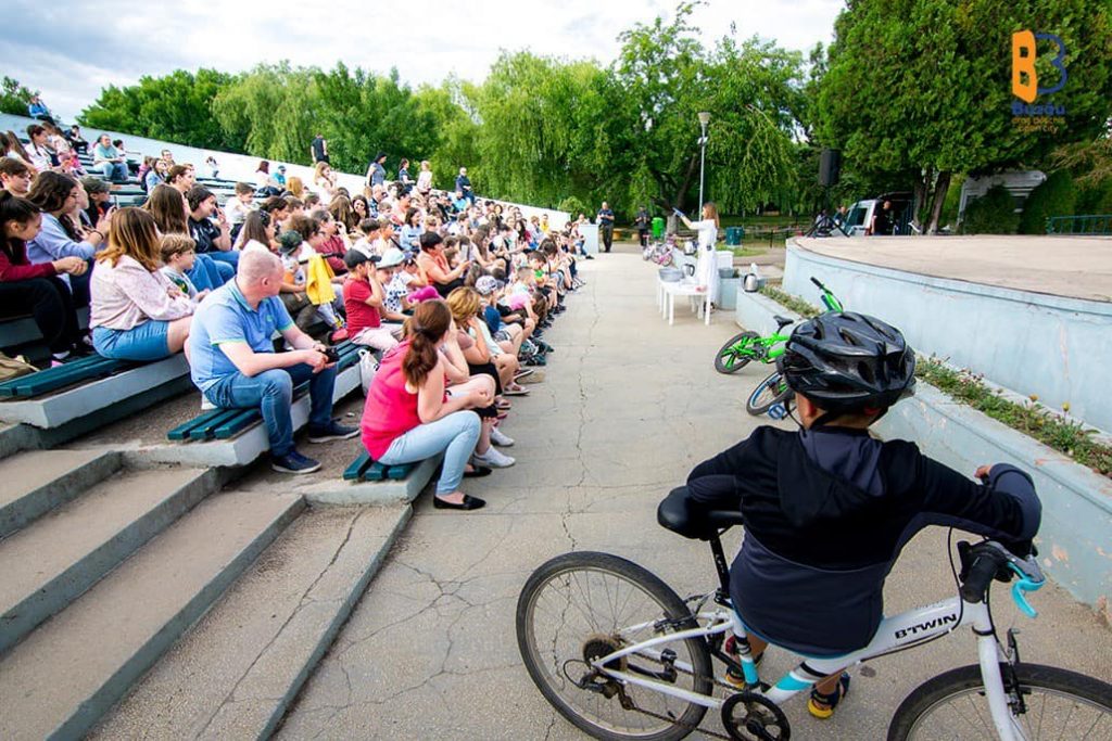 Poftiți la film! Se reiau proiecțiile de filme în Parcul Tineretului