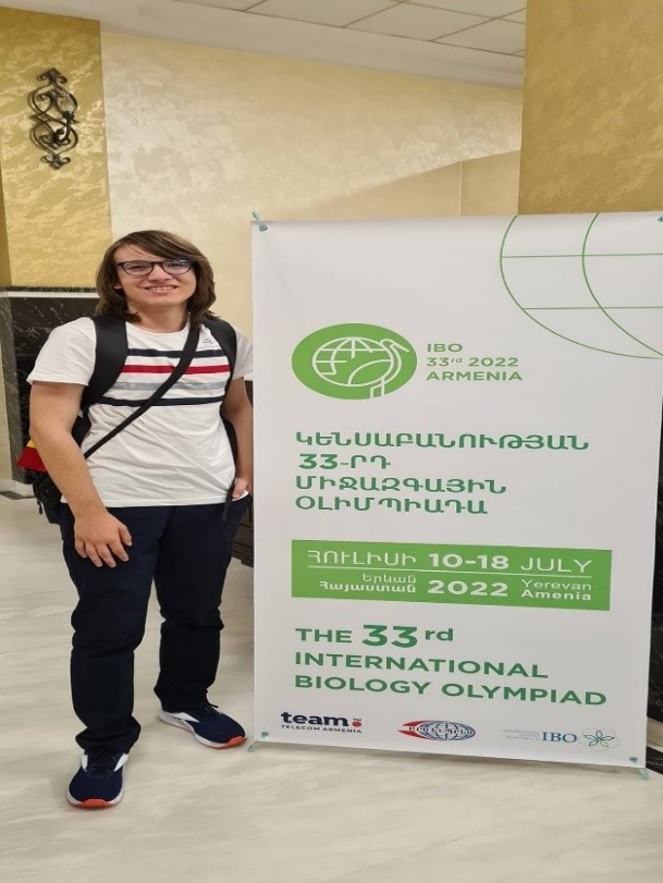 Performanță uriașă! Un elev al Colegiului Hasdeu, pe podium la Olimpiada Internațională de Biologie