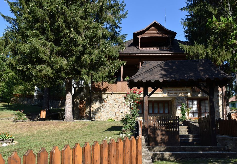 Ce locuri din Buzău au fost vizitate de sute de străini. Au venit turiști chiar și din China, Canada și UK