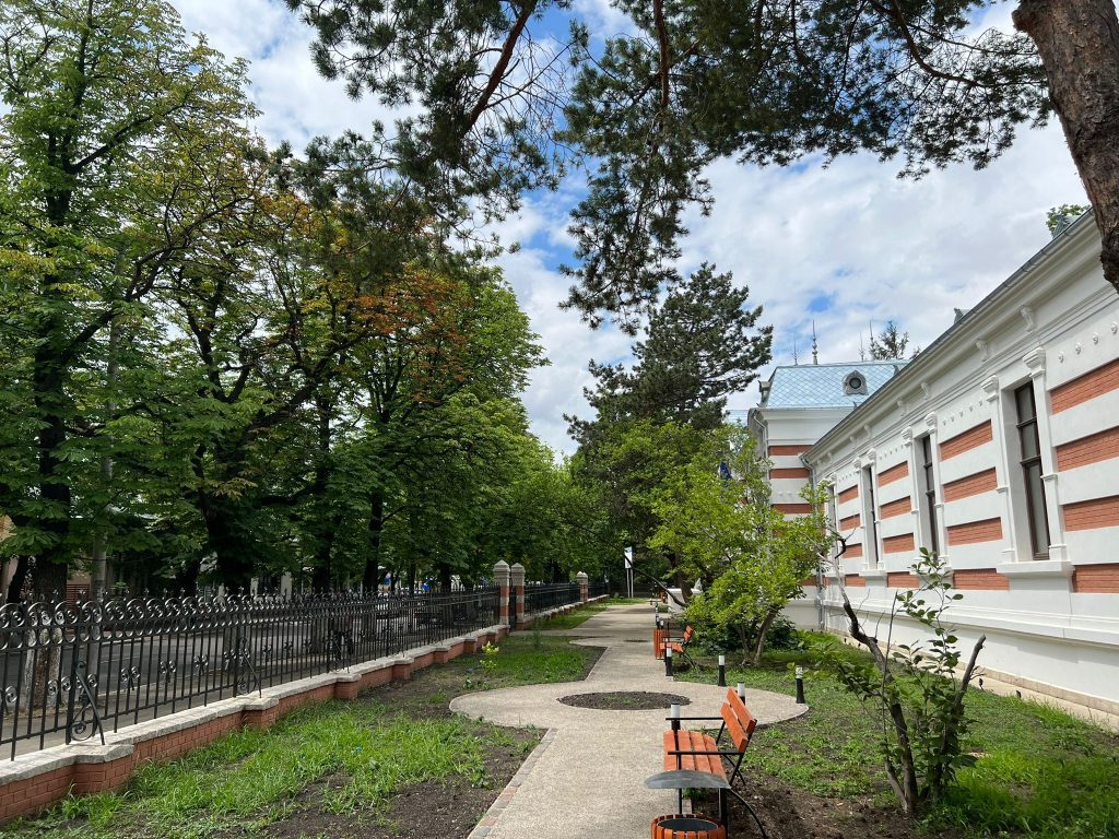 (Video) Clădirea fostului Spital Brătianu, în trecut propusă pentru demolare, a revenit la viață. Va găzdui inclusiv evenimente internaționale
