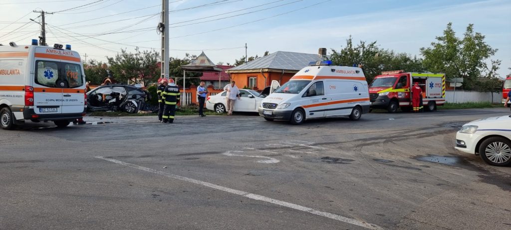 Accident cu victime multiple, trafic dirijat