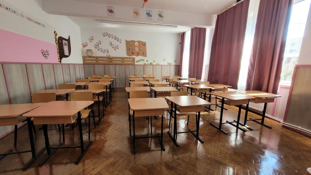 Acest învățământ s-a predat! Cum explică IȘJ aducerea la catedră, pe bază de dosar, a unor dascăli care nu știu să scrie românește