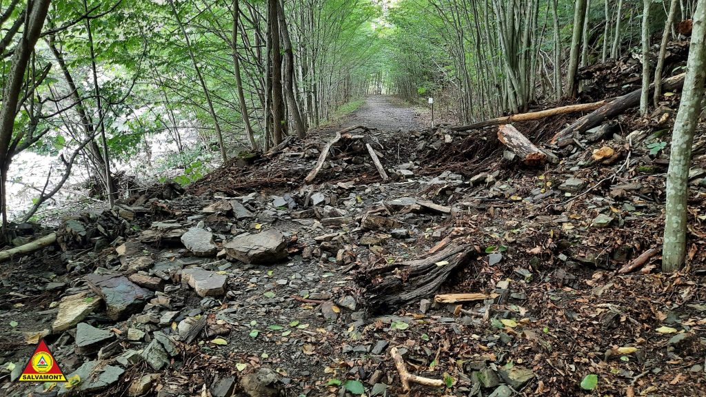 Veste deloc bună pentru cei care petrec timpul liber în natură. Unul dintre cele mai căutate trasee turistice a fost închis