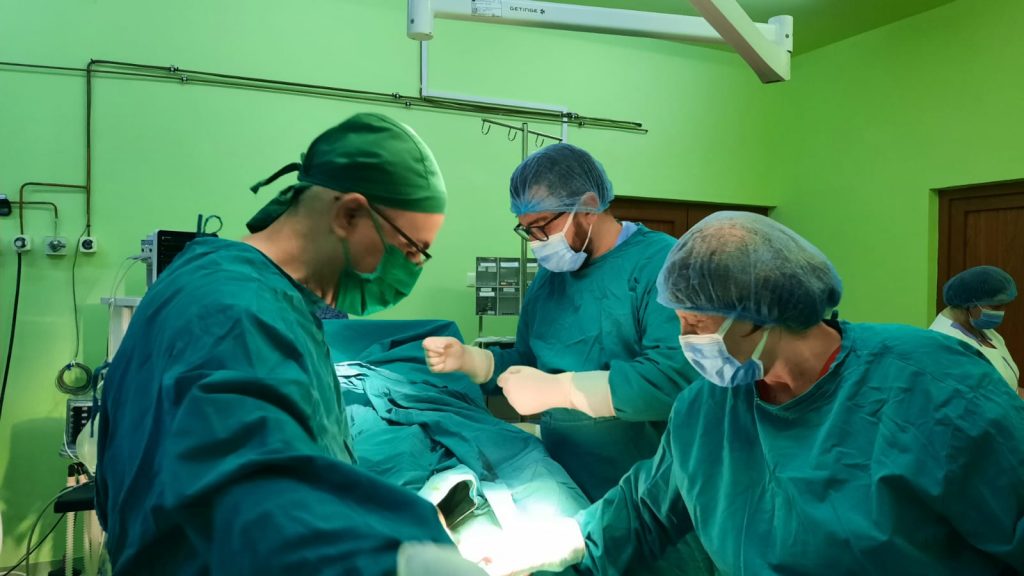 (VIDEO) Ne pleacă medicii! Doar din Județean, 9 într-un an. Ce-i lipsește Buzăului ca sa atragă specialiști în spitale. Răspunsul unui medic din Germania