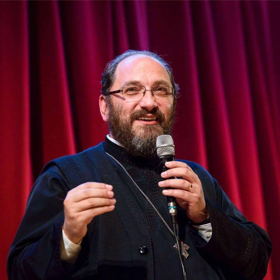 Îndrăgitul preot Constantin Necula, în dialog cu buzoienii. Când și unde va avea loc întâlnirea