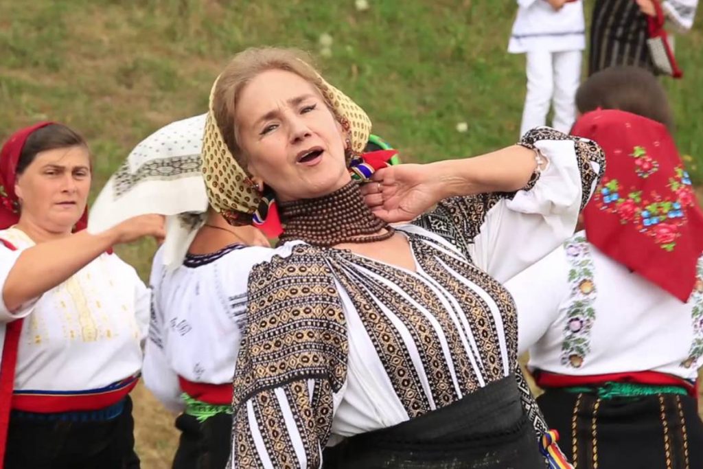 Sofia Vicoveanca își păstrează tonusul la 81 de ani