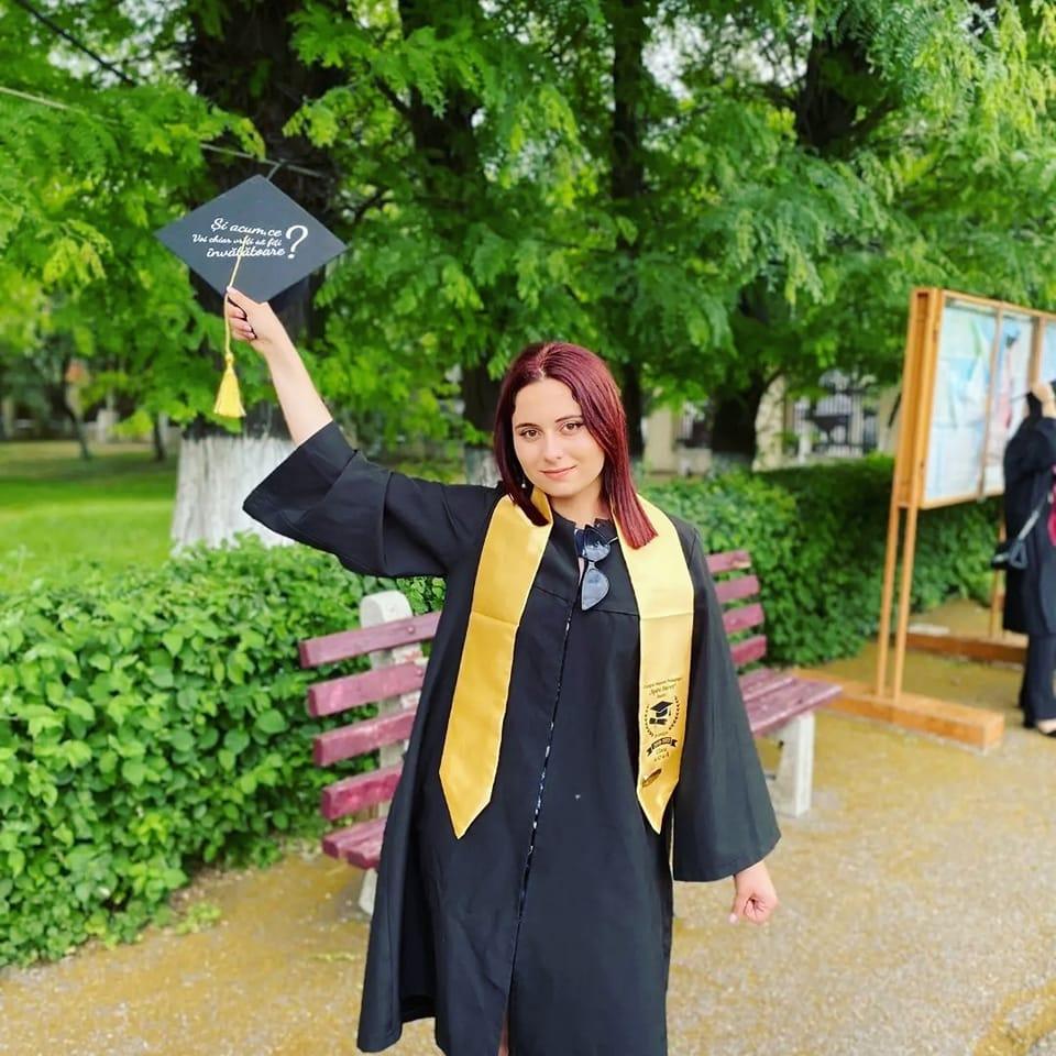 Larisa este tânăra care și-a pierdut viața marți seara. Abia împlinise 19 ani și era studentă la Psihologie