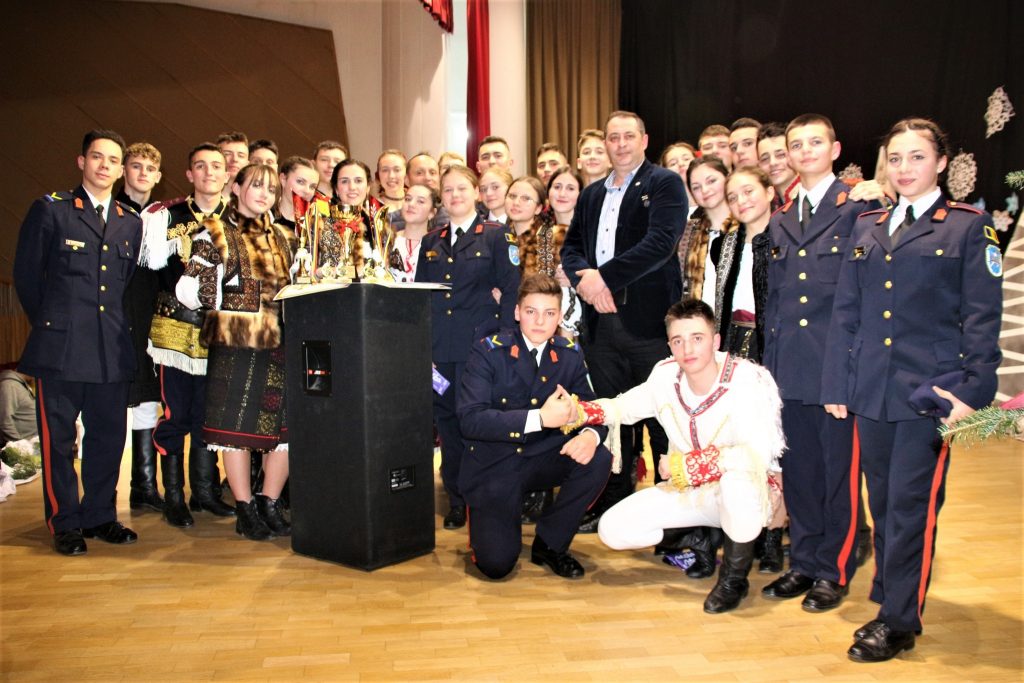 (FOTO) O nouă misiune de succes pentru militarii buzoieni: promovarea tradițiilor, obiceiurilor și portului popular