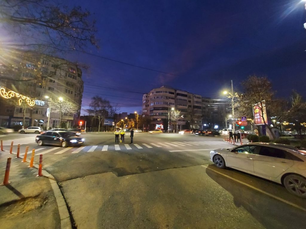 (FOTO) Marțea neagră pe șosele. Motociclist din municipiu, la spital în urma unui accident