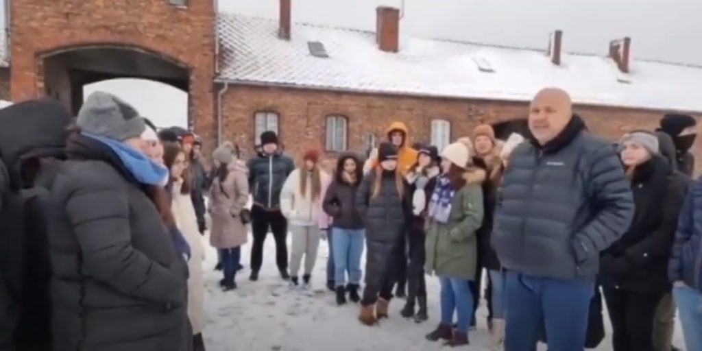 (VIDEO) Lecție inedită predată elevilor săi de deputatul Emanuel Ungureanu. Unde i-a dus profesorul