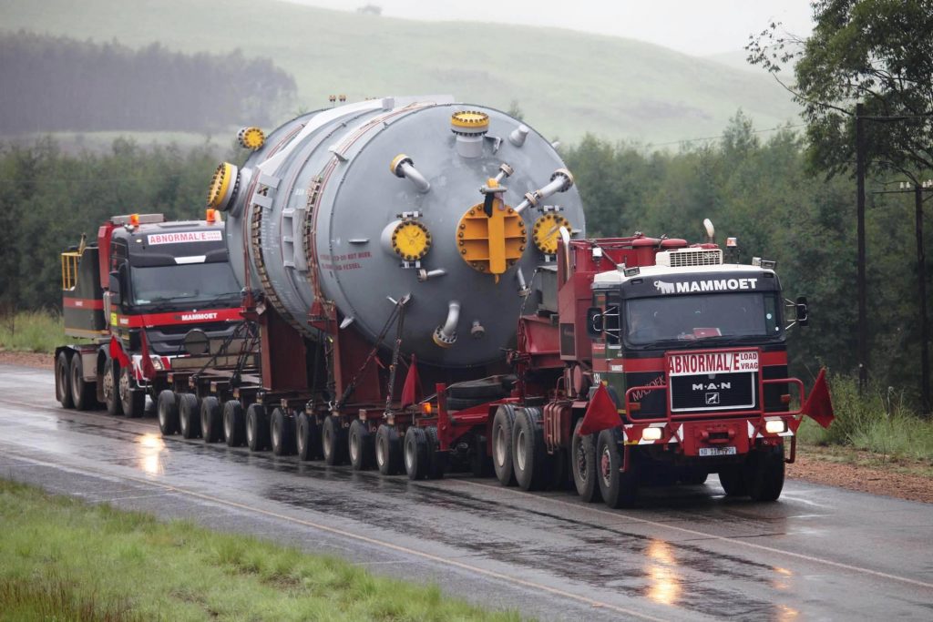 Transport agabaritic care trece prin Buzău