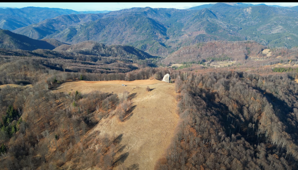 (VIDEO) Imagini spectaculoase dintr-un gol alpin! Ce comună face furori cu filmările făcute cu drona