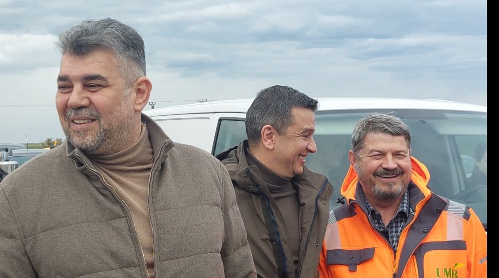 ACUM! Ciolacu și Grindeanu inspectează Autostrada A7 lângă Râmnicu Sărat