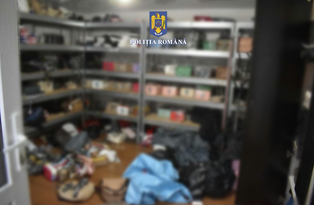 (FOTO&VIDEO) Percheziții la vânzători de fake-uri. Gucci nu era, de fapt, Gucci
