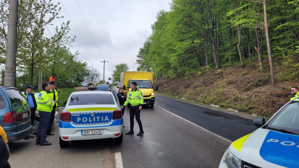(UPDATE) Accident cu victime multiple la Măgura