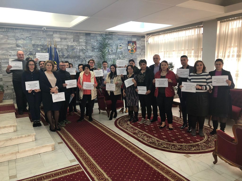 A doua zi de grevă la Prefectura Buzău.  Ce se întâmplă la Permise și la Pașapoarte