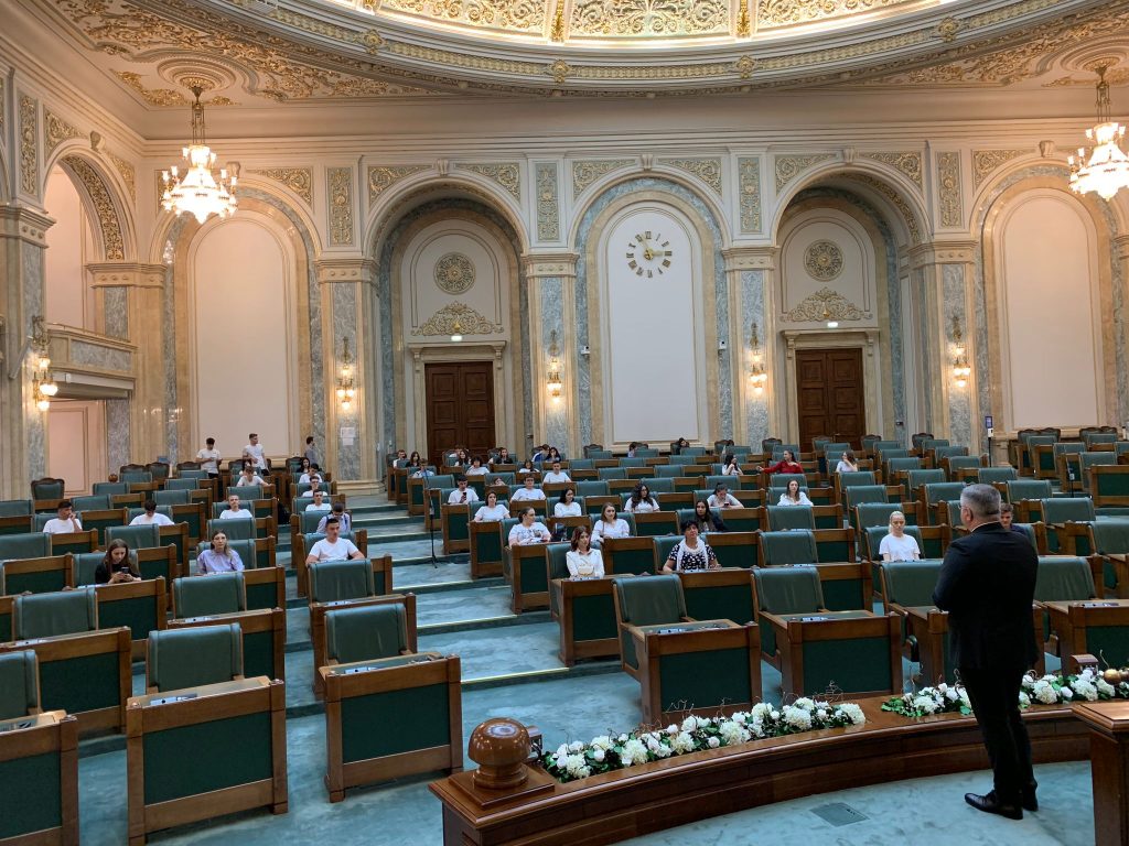 (FOTO) Experiență inedită pentru mai mulți elevi de la Economic. Nici nu se gândeau că vor ajunge acolo!